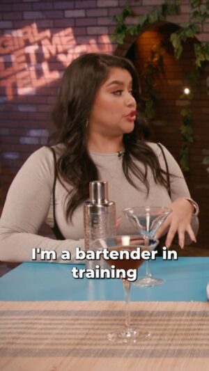 Chelsea Rendon Instagram - This NYE surprise your amigas with these bartending tips from @chelsearendon!🍸 For more tips click @fiercebymitu’s #LinkInBio.

#FIERCE #GLMTY #Latinas #TalkShow #NYE #Bartending #mitutv