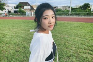 Chen Si Ling Instagram - 好啦 下次我會在表演前先拍照 
頭髮直接被我弄亂🤣🤣🤣

全身穿的都是 @admixx.tw 🖤
可愛的髮型出自 @jobi_tse 🤍

#山釀浪漫音樂祭