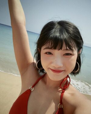 Chen Si Ling Instagram - 隨著那溫柔的海風～～～～～
考完試了好爽～～～～

才怪！

期中考結束了 但怎麼還一堆作業跟報告啊啊啊啊啊啊啊啊啊
誰懂！！！！我就問@＠!!!!!!!

算了算了
考完期末就可以放暑假ㄌ 哈：)