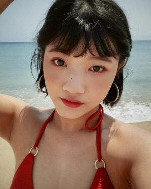 Chen Si Ling Instagram - 隨著那溫柔的海風～～～～～
考完試了好爽～～～～

才怪！

期中考結束了 但怎麼還一堆作業跟報告啊啊啊啊啊啊啊啊啊
誰懂！！！！我就問@＠!!!!!!!

算了算了
考完期末就可以放暑假ㄌ 哈：)