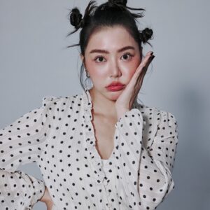 Cheney Song Instagram - 就允許宋城希
日日的好奇
月月的放肆
年年的調皮
世世的快樂

攝影/ @adam.l_1994 
髮型/ @antis_komm 
妝容/ @zero__00makeup