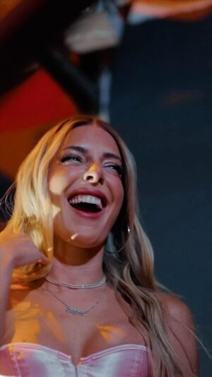 Chente Ydrach Instagram - @corinasmith se quedó con PR PUÑETA!!! Que momento mas cabron 🔥🔥🔥