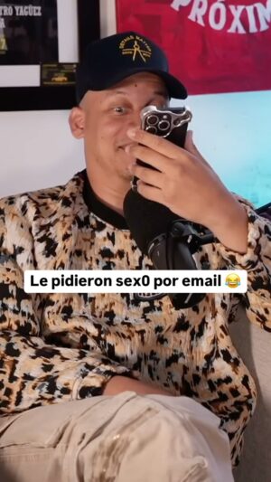 Chente Ydrach Instagram - Solo a @realengo le pasan estas cosas 😂 chequéense como le pidieron eso por email, podcast en mi YouTube: Chente Ydrach