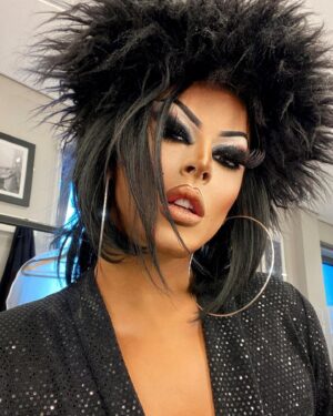 Cherry Valentine Instagram - Treat me like I treat me ⛓