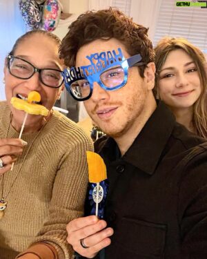 Chester Rushing Instagram - A cute Birthday moment with my mom & @miiumaux 🤍✨ More photos to come, thanks for everyone who wished me a very special birthday. Here’s to another trip around the Sun. ☀️ #birthday #selfie