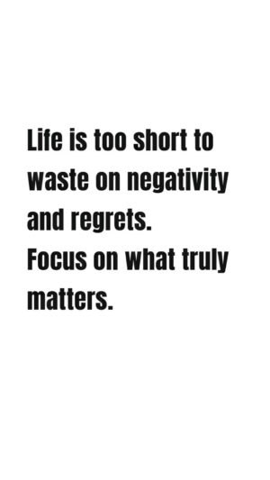 Chetan Bhagat Instagram - Rather than dwelling on past mistakes or holding onto grudges, focus on the present moment and embrace the things that bring you joy.✨🌿