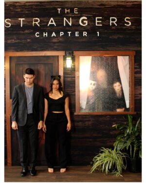 Cheyenne Isabel Wells Instagram - Thanks to @njmcdonough for letting me hide during this scary movie. @thestrangersfilm premiere was a great time 💀

@lionsgate @lionsgatehorror #thestrangers