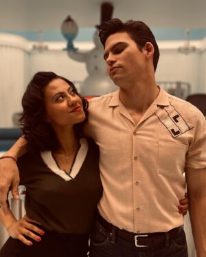 Cheyenne Isabel Wells Instagram - Some of the best ever moments were while filming Episode 8 ❤️

Our last day on set was a huge episode 8 day We didn’t have much time to get A LOT done but we did it 🙌🏽Thanks to our amazing cast and crew and our incredible director @annabeloakes, this is such a beautiful episode. 

Use code PINKLADIES to get one month free on @paramountplus 💋