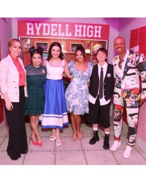 Cheyenne Isabel Wells Instagram - So much love at the @riseofthepinkladies FYC event. Thank you to everyone who came! It was lovely meeting everyone! ❤️❤️ Thank you @itsmarisadavila for making the cutest buttons to help us all show our support for the WGA 💓💋 we stand with the writers 🫶🏽✊🏽 
#fycemmys2023
#wgastrong 
Hair: @beiyawnka 
Makeup: @bridgetodonnellmakeup
