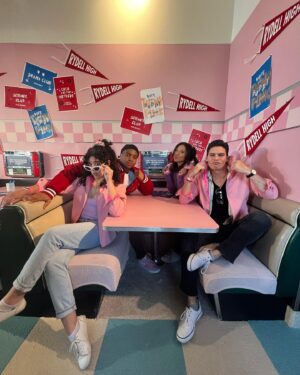 Cheyenne Isabel Wells Instagram - The Frosty Palace at @melsdrivein was a dream! A Pink takeover….A vegan milkshake called 🍭The Olivia 🍭heck yeah! Thank you so much to everyone involved it was soooo much fun! 

These shakes might be staying on the menu! Go check them out! 🍔🥤🍭🍟

AND stream Grease: Rise of the Pink Ladies now on @paramountplus 💋
