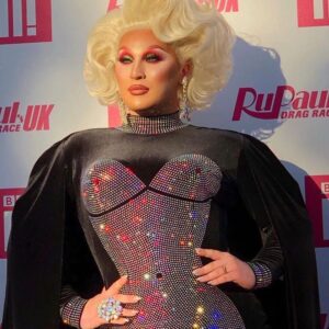 Chi Chi DeVayne Instagram - Congratulations @thevivienne_  job well done... all hail the Queen❤️ #dragraceuk