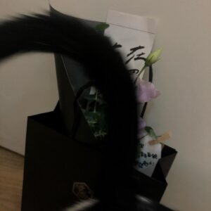 Chia-En Chen Instagram - 謝謝導演愛，謝謝諸多一起翻班的你各位，謝謝豆皮，角色暫時殺青了。(對......配...配音見......拍攝海...報......見...)