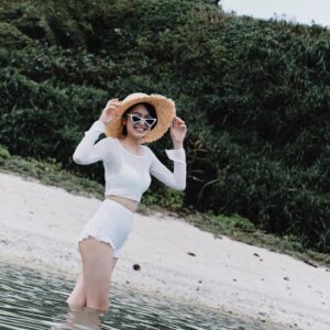 Chia-Wei Chu Instagram - 綠島新泳衣✨

小胸超難挑泳衣的啦😭
看到這件馬上下單 
果不其然真的好好看欸

本來想說會不會曬黑怎樣的
結果綠島大陰天 超棒超舒服
這趟四天三夜
完完整整的玩了四天
最後一張有彩蛋🤣😍🦦 

泳衣在這邊
🩱 @miaboutique_official 

#想都沒想到內衣跟泳衣同一家牌子
#泳衣內衣都很勸敗
#大家快去選選看

📷 @benson_phot