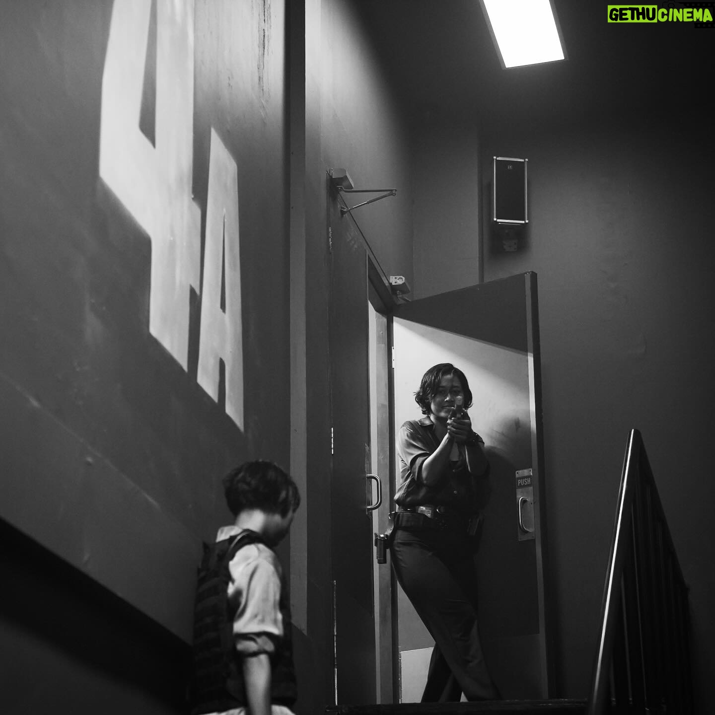 Chicco Kurniawan - 10.6K Likes - Peek a 👻 @13bomdijakartafilm on @netflixid !
x
#stillphotography #stillphotographer #behindthescenes #candidphotography #filmmaking #makingof #trirtn #blackandwhitephotography