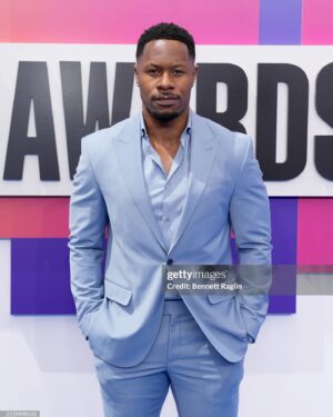 Chido Nwokocha Instagram - BET AWARDS 2024 🥂 …
.
.
.
Styled by: @theincogneedle 
💈 @tiffthebarber 
Suit: @rontomson 
👞 @ferragamo 
.
#betawards #mensfashion #blue #summertime