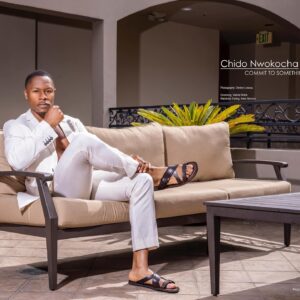 Chido Nwokocha Instagram - Tell me more…
.
.
.
📸 @dimitryl 
👔 @amiaserrano 
🪞 @missvalnoble 
.
#allwhite #summervibes #chocolate