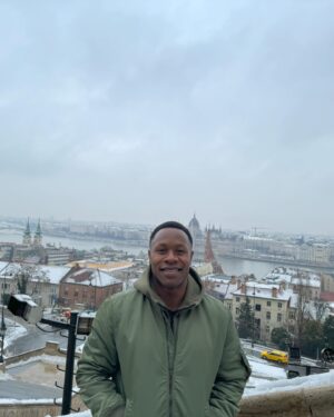 Chido Nwokocha Instagram - Szia! 👋🏾 from Budapest 🇭🇺…
.
.
.
#travelme #europe #Budapest #sweaterweather