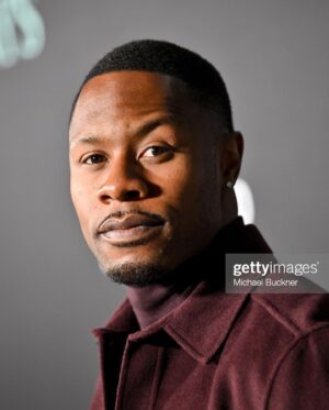 Chido Nwokocha Instagram - Premiere night 🥂 #SomethingfromTiffanys
.
Thank you to @hellosunshine @primevideo and @amazonstudios December 9th can’t wait for y’all to watch! And I got to share this fun night with my brother @boozibuz 
.
.
.
#amazonprime #holidayseason #movienight #gq