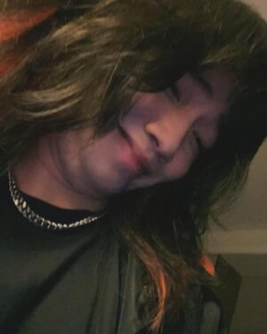 Chih-Siou Instagram - .
這樣的長髮男 你捨得痛扁?