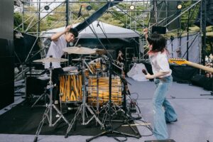 Chih-Siou Instagram - .
搖滾台中！
@rockintaichung ❤️‍🔥❤️‍🔥❤️‍🔥

吉他/ @shaoenlo 
鼓手/ @kuanyu_chi 
內場/ @chenating 
外場/ @frankonewaystreet 
妝/ @wjc_mua 
髮/ @zin_evanhairstylist_ 
造型/ @edie20402 
小毛/ @lapattymo 
假狗/ @fakedog69 

酷衣服/
@Coach  #CoachNY #CoachFall2023

照片/ @rockintaichung 大家