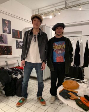 Chihara Junia Instagram - 大好きな友達と久しぶりに会いました。
30年ぐらいのお付き合い。
お世話になってます。

#中村達也
#gavial
