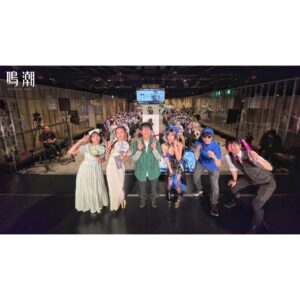 Chika Anzai Instagram - 【鳴潮 リリース直前生放送】

ご来場&ご視聴ありがとうございました！

やっと鑑心（カンシン）の声を担当しますって言えた〜！！(笑)

他のキャラクター達もオープンワールドのグラフィックも音楽も綺麗すぎてワクワクが止まらない時間でしたね…🤦❤️
個人的に漂白者ちゃんかわいすぎて…漂白者ちゃんであの世界を駆け回りたくなりました🥰

ご来場のお客様も、配信でご覧いただいた方々も、一緒にリリースを楽しみにしてくださっててめちゃめちゃ嬉しかったです！
ありがとうございました！
アーカイブもまだありますので、ぜひご覧ください🙋

そして23日から【鳴潮】の世界をたくさん楽しんでください🎉

📷
①出演者&お客様と✌️
一面が鳴潮の世界を皆さんと楽しめて嬉しかったです！
ペンラ皆さんと振れて楽しかった〜！
ありがとうございました！

②③こちらがわたしが声を担当する鑑心！
ストーリーはもちろん、モーションも素敵なのでお楽しみにっ🥰

④秧秧（ヤンヤン）ピーぬいぐるみ！
いただいちゃいました❤️
上手く、なんていうか上手く！振ると！音が鳴るんです！！！
めちゃめちゃかわいい🫶

改めて、オープンワールドRPG【鳴潮】のリリース！お楽しみに！！！

hairmake @smode_shinobu

#鳴潮
#鳴潮リリース直前生放送 
#kurogames
#小野友樹
#篠原侑
#えなこ
#もこう
#百花繚乱
#安済知佳