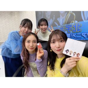 Chika Anzai Instagram - 【響け！ユーフォニアム3】
ED主題歌「音色の彼方」発売記念インターネットスタンプ押し会🎺

ありがとうございました！！！

初めてのスタンプ押し会…！！！
最終的にともよがアシストしたあやちゅ先生のデザイン性が爆発した最高の押し会でした🤣
楽しかった〜！！

当選した100名の皆様おめでとうございます🎊

音色の彼方のお話や、作品のお話もしました！
ぜひまだ観てない方はアーカイブでご覧ください🌟

次は12話の放送ですね！
お楽しみに…😭

📷
①②みんなと〜🫶

③練習で押した未来に帰りそうなチューバくん😇

④⑤⑥萌絵が撮ってくれたよ〜❤️

hairmake @smode_shinobu 

style @shingo_tsuno 

#ユーフォ3期
#anime_eupho
#音色の彼方
#黒沢ともよ
#朝井彩加
#豊田萌絵
#安済知佳