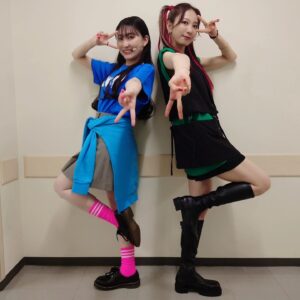 Chika Anzai Instagram - 【グリッドマンユニバースショー】

ご来場&配信でのご視聴ありがとうございました！！

またあの物語に飛び込めた感覚を、グリッドマンファンの皆様と味わえて嬉しかったです😍

収録では会えなかったキャストともこのイベントで会えたり、内田真礼氏とオーイシマサヨシ氏の歌唱も楽しめて最高でした🫶

ショーはアクターさんの迫力満載なアクトに、わたしもお客様と同じく興奮しまくり！！
グリッドマンさんはもちろん、皆さんかっこよすぎた…パワー与えてからの逆転劇ってやっぱり熱い😭👏👏
あと個人的に、ちせの音頭でバトルゴーを今回も言わせてもらえたのめちゃ幸せでした…！！！

またいつか、この素敵な作品を皆様と楽しめますように…🍬

最高に熱い時間をありがとうございました！！！

📷
①声優陣だけですが、出演者の皆様と✌️
グッズTかわいすぎる〜！
今回は相手役と色交換っていうエモ演出でした🥰

②ガウマ隊&ヒメ〜🫶🫶
朗読のガウマ&ヒメ最高すぎましたね🤦

③ダイナゼノン・チーム人間！
なんか後ろの人たちハート失敗してる🤔

④ゆめちゃんあかりんしおんぬ🫶
ゆめちゃんもあかりんも久しぶりに話せて嬉しかった〜！

⑤うえしゃまも🥰🫶🫶
アッカネさんと朗読新鮮すぎた楽しかった🥳

⑥しおんぬーん！
……なんすかこのポーズ🤔って思ったそこのあなた！わたしもわかりません！しおんわかやまさん考案のなんか可愛いポーズです！！！「ちかさんこのポーズで撮りましょう✌️」ってカメラ前でこのポーズのままわたしを待ってました！なぞかわいい！

⑦えのきじゅんや🍄とってもぴんくがにあってました🍄

⑧真礼あぁああああ🥰🫶🫶🫶🫶
信じられないほどかわいすぎて朝早かったのに会えた瞬間眠気吹っ飛ぶ威力でしたヒメイメージのヘアスタイルも最高すぎて同じ時を生きていることにひたすら感謝ですし歌唱も聴けて幸せの極みでしたありがとうございましただいすき🙏🙏🙏🙏

他にもまだソロショットとか色々あるので次の投稿で載せます〜🙋🌟

#GRIDMAN_UNIVERSE