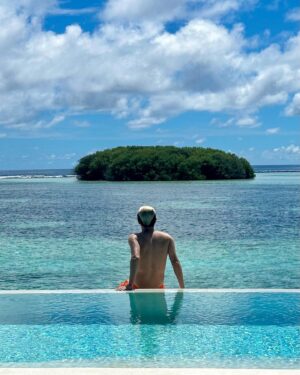 Chinawut Indracusin Instagram - Heaven on Earth 🏝️

@discoversoneva #sonevajani #themarcompro