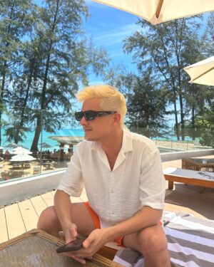Chinawut Indracusin Instagram - H A P P I N E S S 🏖️👫💙
@intercontinentalphuket