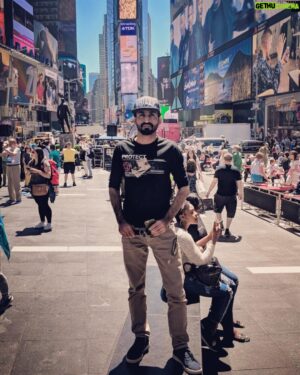 Chiragh Baloch Instagram - #TimesSquare #NewYorkCity