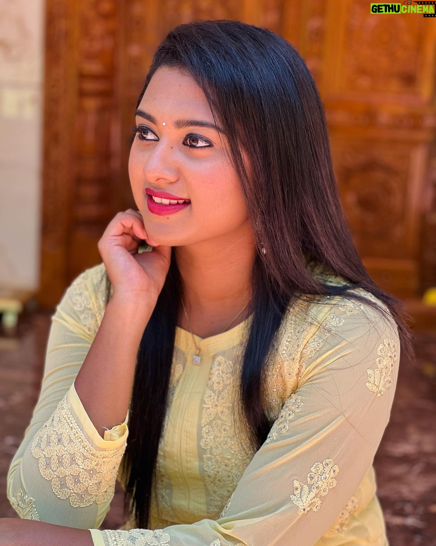 Chirashree Anchan - 2.6K Likes - 🌻