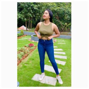 Chirashree Anchan Instagram - Sometimes I’m just happier ❤️
.
.
.
.
.
.
#photography#photooftheday#picoftheday#outfits#fashion#outfitideas#outfitoftheday#follow#trending#actor#actorslife#explore#explorepage#instalike#instadaily#instamood