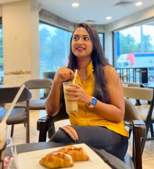 Chirashree Anchan Instagram - Everything is better with a frappe in hand!
📸 @chelsea_mclene