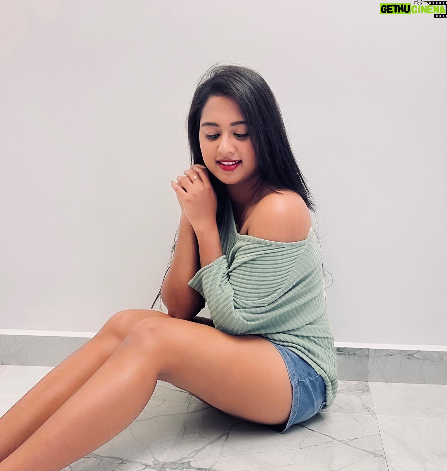 Chirashree Anchan - 1.9K Likes - 🍃
