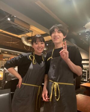 Chisun Instagram - よく行くお店で働いているまりこ🧡
ミシュラン掲載店で修行中の彼と、いつか2人の地元岡山でお店をだすのが夢というまりこ

2人のポップアップレストランに行ってきました
もうとにかく2人が本当に逞しく初々しく、勝手に親心みたく見守ってた
そしてなにより、お料理が本当に全てめちゃめちゃ美味しかった
ワインもペアリングで用意してくれたのだけど、本当にどれも抜群に美味しかった
ほんと大満足！！

2人の夢を勝手に応援してます
岡山でオープンする日はなんとしても駆けつけたい

がんばれ！まりこ🧡
@924mr_ 

そして定休日にお店をまるっと貸してくる樋渡のオーナーの懐の太さよ
さすがです！！

#まりこ
#いつか岡山で
#レストラン
#応援してます