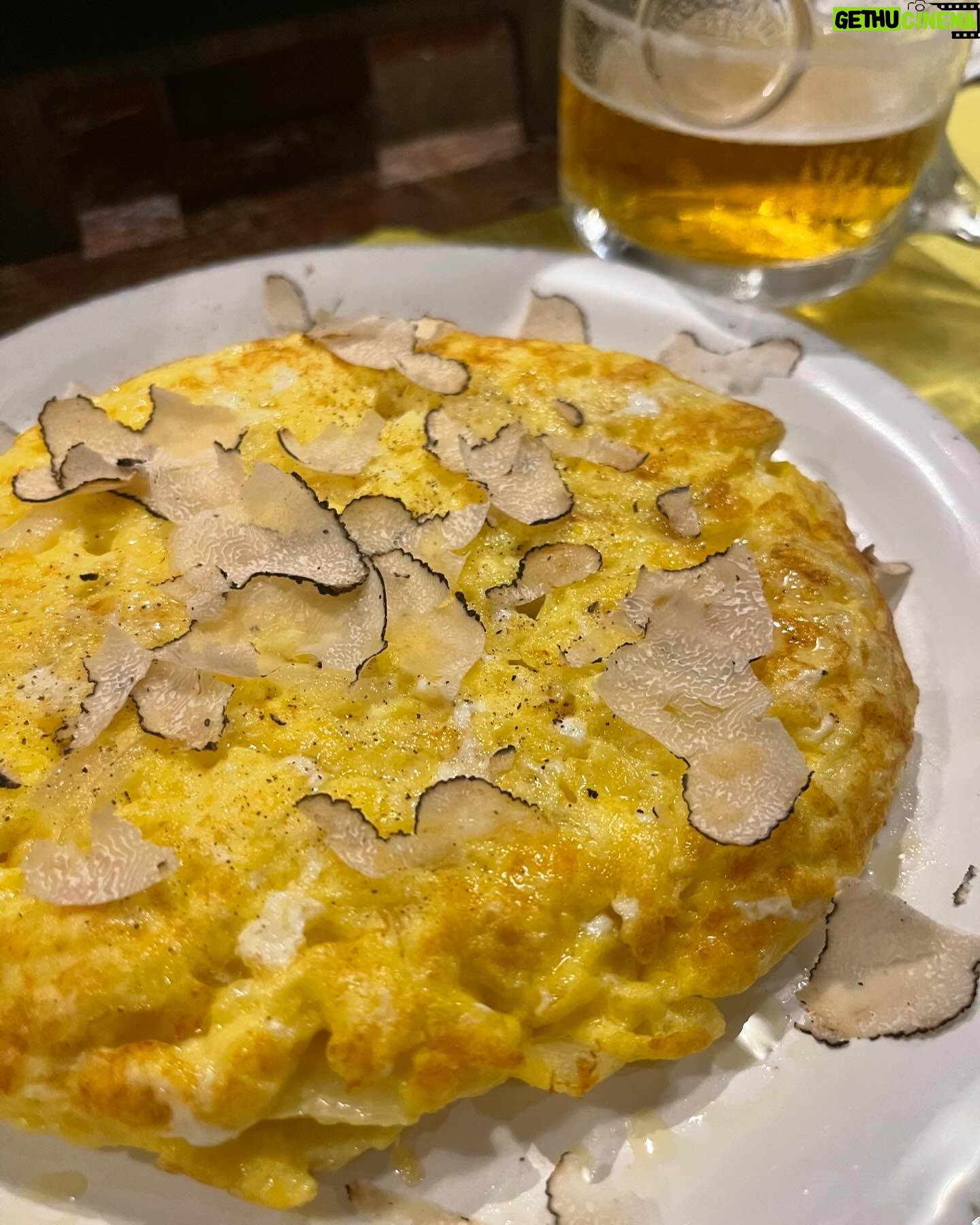 Chisun - 219 Likes - 先日久しぶりのラグリマへ🍻🍝🍷
相変わらず美味でございました〜
手作りのピスタチオのアイスやばかった😆
@lagrima1212
#グルメ
#カジュアルイタリアン
#港区
#麻布十番
#仙台坂
#ラグリマ