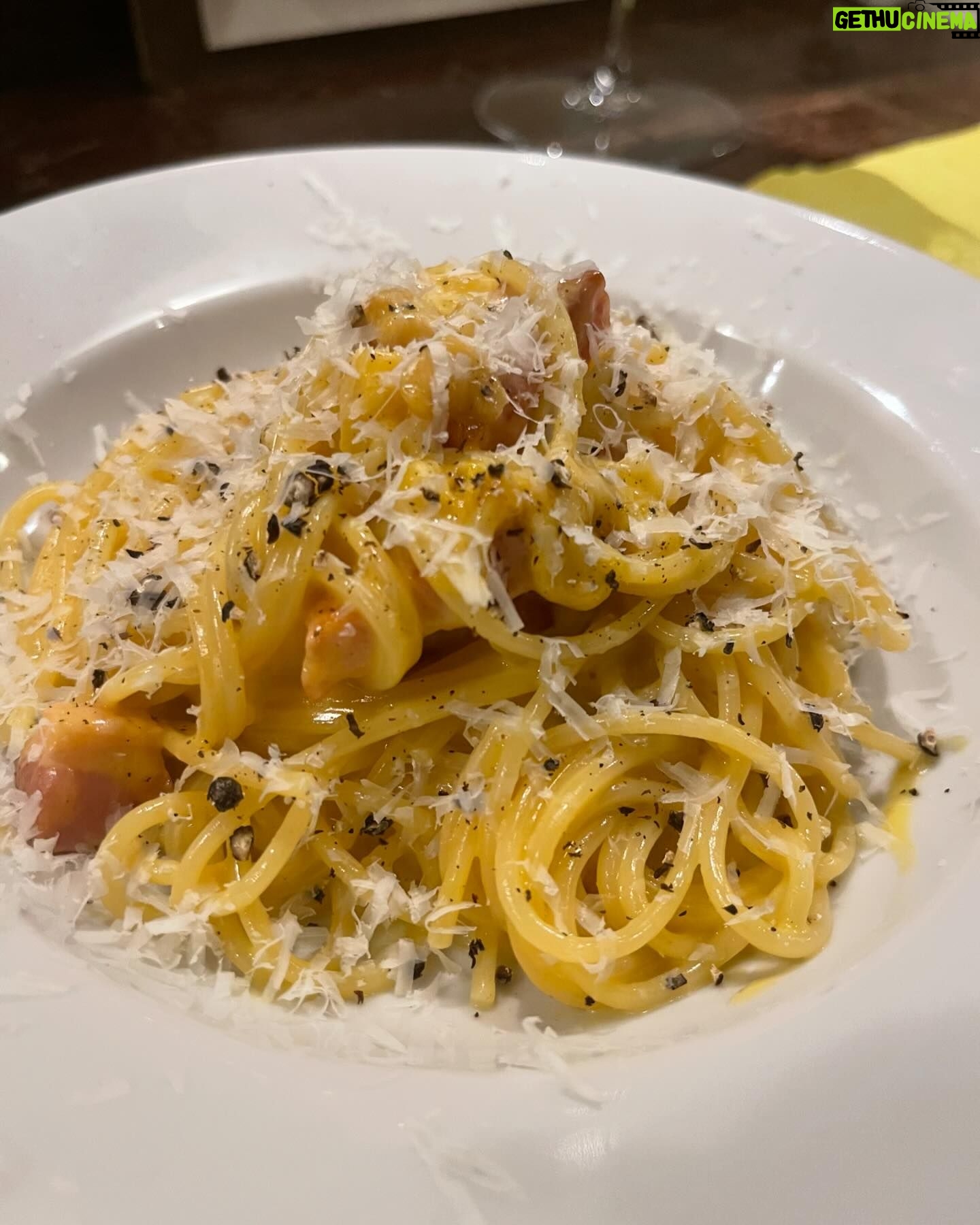 Chisun - 219 Likes - 先日久しぶりのラグリマへ🍻🍝🍷
相変わらず美味でございました〜
手作りのピスタチオのアイスやばかった😆
@lagrima1212
#グルメ
#カジュアルイタリアン
#港区
#麻布十番
#仙台坂
#ラグリマ