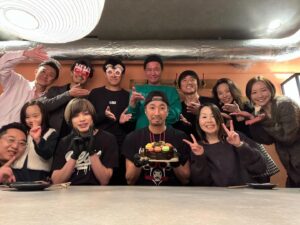 Chisun Instagram - 🎂🎊🎉🎁👏

たのしかた