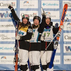 Chloé Dufour-Lapointe Instagram - 🤍 La saison de compétition qui vient de passer a été vécue en sachant pertinemment que je faisais mon dernier tour de piste. J’ai décidé de vivre pleinement mes derniers moments en appréciant au maximum chaque instant, tant à l'entraînement qu'en compétition sur le Circuit de la Coupe du monde.
.
L’amour de mon sport est toujours bien présent et ce n’est pas sans peine, mais avec un sentiment d’accomplissement et de sérénité, que je vous annonce qu’il est maintenant temps pour moi d'accrocher mes skis de compétition.
.
Ma carrière fut parsemée de hauts, de bas, de succès, de défis, de pleurs et de joie. Toutes ces expériences inestimables et ces moment marquants ont forgé la femme que je suis aujourd’hui.
.
Cet été, j’ai pris le temps de mettre en mots l'essentiel de ma carrière et de tous les rêves que j’ai portés. Ce récit, je vous le livre avec tout mon cœur dans une lettre ouverte que j’ai écrite pour célébrer ma carrière de skieuse.
.
Je vous invite à aller lire la version intégrale de ma lettre et à regarder la vidéo qui l’accompagne (lien dans la bio).
.
Je suis née rêveuse et rêveuse, je rêverai… ✨
.
.
.
I have been through the last competition season knowing that I was doing my last dance. I decided to live my last moments to the fullest by appreciating every moment, both in training and in competition on the World Cup circuit.
.
The love for my sport is still very present and it is not without difficulty, but with a feeling of accomplishment and serenity, that I announce to you that it is now time for me to hang up my competition skis.
.
My career has been full of ups, downs, successes, challenges, tears and joy. All of these invaluable experiences and defining moments have shaped the woman I am today.
.
This summer, I took the time to put into words the essence of my career and all the dreams I have carried. This story, I tell you with all my heart in an open letter that I wrote to celebrate my career as a skier.
.
I invite you to read the full version of this message and watch the accompanying video (link in bio).
.
I was born a dreamer and a dreamer, I will dream...