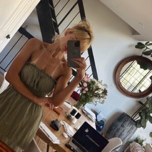 Chloe Farnworth Instagram - Wrapped on my b day! Such a fun project to be apart of!! 🥹❤️🎬💋