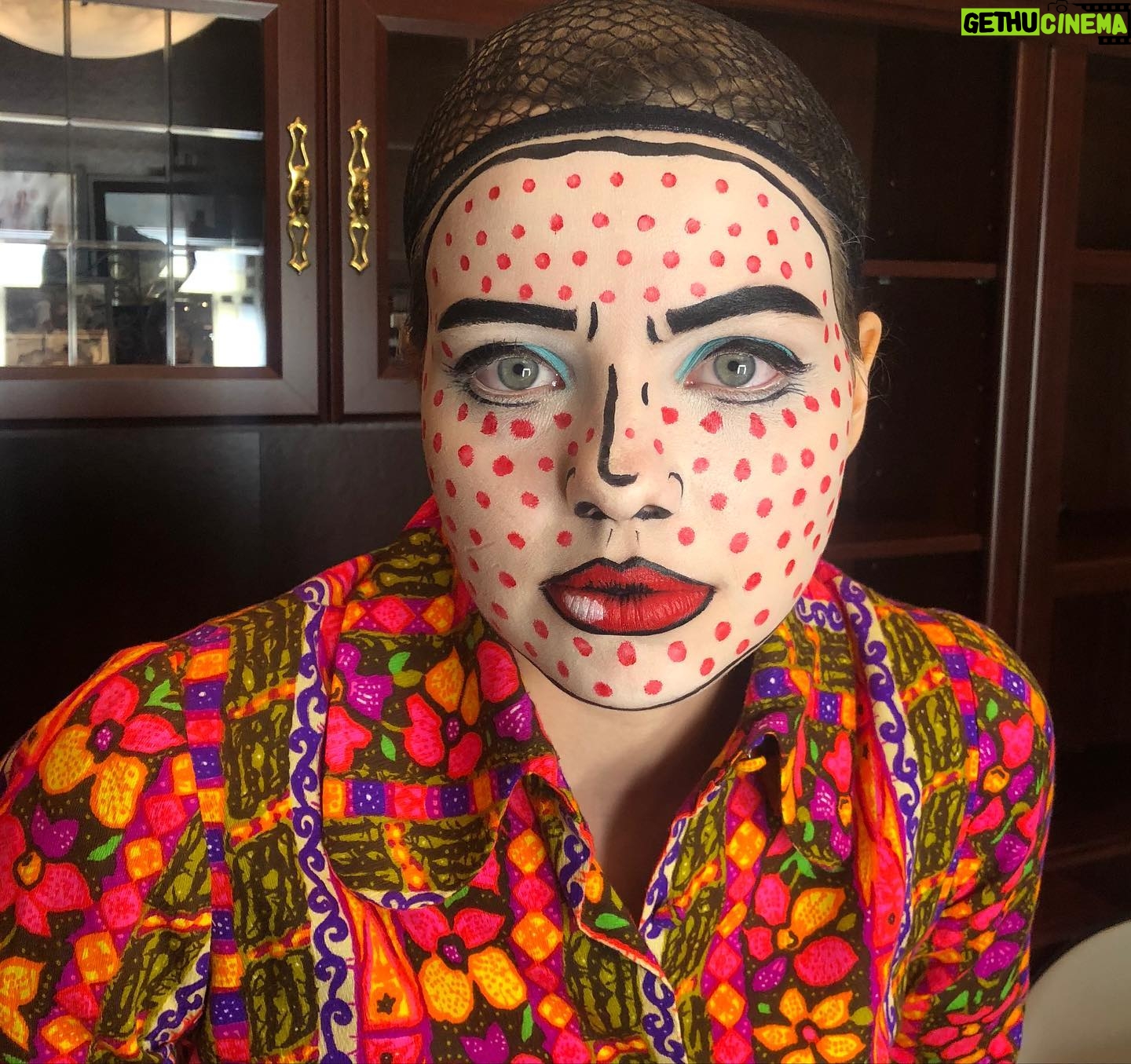 Chloë Levine - 3 Likes - My character in ANTARCTICA has so many incredible costumes and makeup looks. My favorite was this Roy Lichtenstein getup. Makeup was by the brilliant @doriatlove and costumes by the extraordinary @for.ever.cassidy
@antarcticamovie is now out on most digital platforms. Details in my story :)