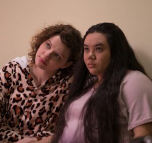 Chloë Levine Instagram - Swipe to see @kimie.muroya and I’s face when you haven’t watched ANTARCTICA yet 
😼

📸: @lindaingeborg 

@antarcticamovie 
@wearebreaker_ 
@comedydynamics