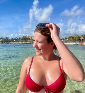 Chloe Russell Instagram - Catalonia Riviera Maya 🌞🌊