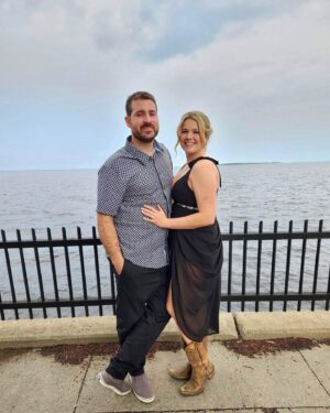 Chloe Russell Instagram - Une belle fds au Lac St-Jean pour le marriage de nos amis du pré 💗