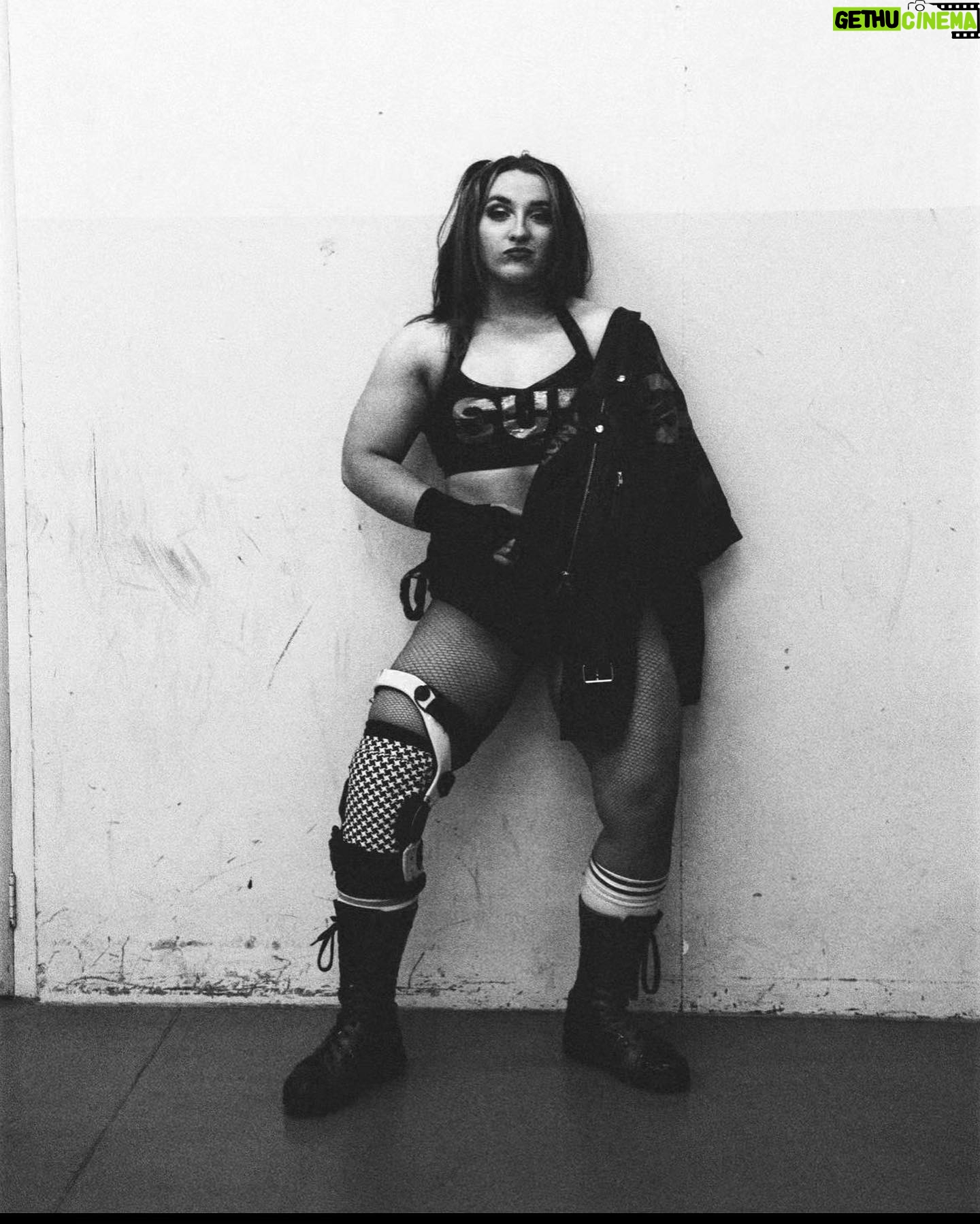 Chloe Smith - 591 Likes - @theheaddrop
@w_resurgence
