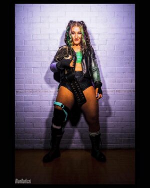 Chloe Smith Instagram - Buzzing to be back at @prowrestlingchaos this weekend to defend my Big Welsh Belt for my Big (honorary) Welsh Heritage.

Let's have it🏴󠁧󠁢󠁷󠁬󠁳󠁿
