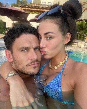 Chloe Veitch Instagram - It’s been emotional, I hope you guys enjoyed @mtvex … the reveal you’ve been waiting for! (What seems I’ve been waiting forever for!) meet my geeza, lemon squeezer, fridge freezer!!! Through thick n thin!🖤