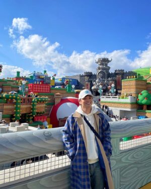 Choi Hyeon-woo Instagram - Universal studio 🎩🪄 

#최현우 #magic #magician