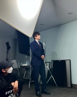 Choi Hyeon-woo Instagram - 🎬🎩 #최현우 #magic #키위랩 
photo by @i_melti_u
